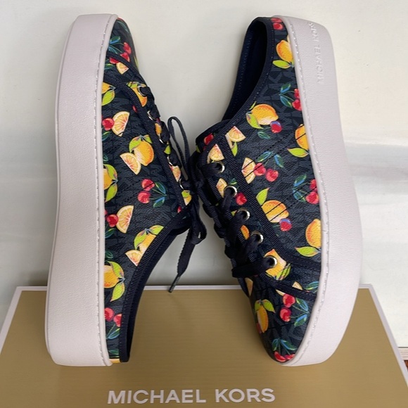 Michael Kors POPPY SLIDE SNEAKERS 
FRUIT PAINT MK SIG SM
49T4POFP1Q Platforms - Picture 11 of 16